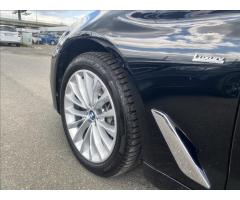 BMW Řada 5 3,0 540d xDrive AT LUXURY / 1. MAJITEL / - 11