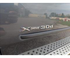 BMW X5 3,0 xDrive30d Top stav - 11