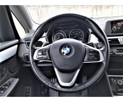 BMW Řada 2 2,0 218d Top Stav Active Tourer - 14