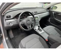Volkswagen Passat 2.0 TDI DSG Comfortline - 14