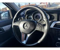 Mercedes-Benz Třídy C 2,1 200CDI Avantgarde MANUAL - 13