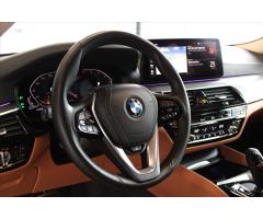 BMW Řada 5 530d xDrive Lux. Line DAP/Pano/ALed - 13