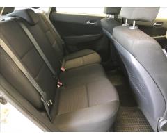 Hyundai i30 1,6 CRDi VGT Comfort - 11