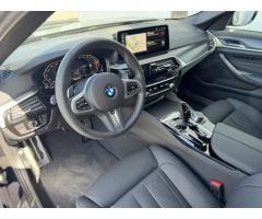 BMW Řada 5 540d xDrive Touring - 5