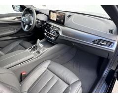 BMW Řada 5 540d xDrive Touring - 9