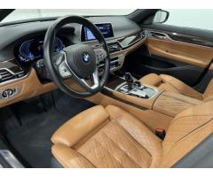 BMW Řada 7 745Le xDrive sedan - 4