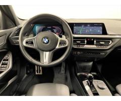 BMW Řada 1 M135i xDrive Hatch - 8