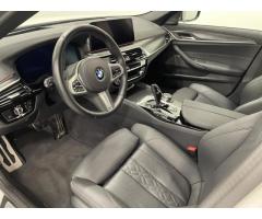 BMW Řada 5 520d xDrive Sedan M paket - 6