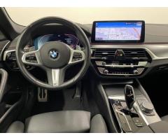 BMW Řada 5 520d xDrive Sedan M paket - 7