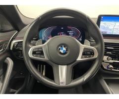 BMW Řada 5 520d xDrive Sedan M paket - 10