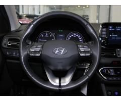 Hyundai i30 1,6 CRDi Smart KAM. 115tkm. - 9