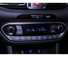 Hyundai i30 1,6 CRDi Smart KAM. 115tkm. - 14