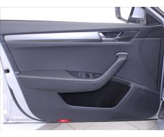 Škoda Superb 2,0 TDI DSG Style ACC MirrorLink - 20