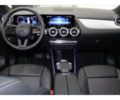Mercedes-Benz GLA 2,0 250 4MATIC Panorama DPH - 8