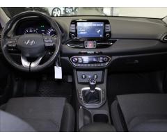 Hyundai i30 1,6 CRDi Smart KAM. 122tkm. - 8