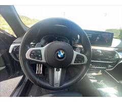 BMW Řada 5 3,0   BMW 530D Touring  M Paket - 26