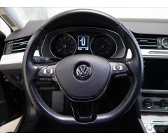 Volkswagen Passat 1,5 TSI DSG Comfortline - 12