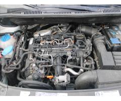 Volkswagen Caddy 2,0 TDi 103kW Maxi CR Maxi Basisline - 19