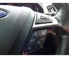 Ford S-MAX 2,0 TDCi,LED,Panorama,Navi,serviska  Titanium - 17