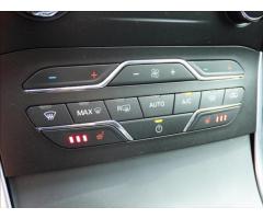 Ford S-MAX 2,0 TDCi,LED,Panorama,Navi,serviska  Titanium - 41