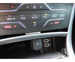 Ford S-MAX 2,0 EcoBlue,LED,7 míst,140kW,model 2019  Titanium - 41