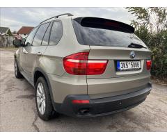 BMW X5 3,0 d xDRIVE ČR AUTOMAT SERVIS - 35