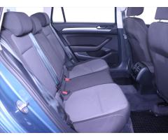 Volkswagen Passat 2,0 TDI 110kW Comfort LED - 14