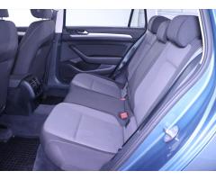 Volkswagen Passat 2,0 TDI 110kW Comfort LED - 15