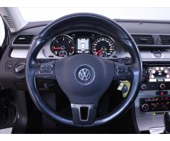 Volkswagen Passat Variant 2,0 TDI 125 kW DSG Highline - 20