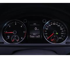 Volkswagen Passat 2,0 TDI 125kW DSG 4Motion Xenon - 20