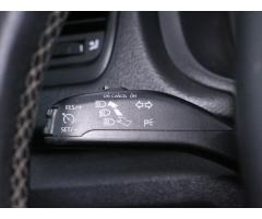 Škoda Roomster 1,6 TDI Scout Aut. klima Navi - 17