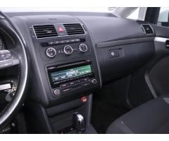 Volkswagen Touran 2,0 TDI DSG Life Panorama - 17