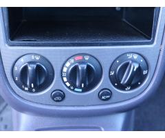 Mercedes-Benz Třídy A 1,6 A 160 Classic Klimatizace - 12