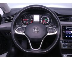 Volkswagen Passat 2,0 TDI DSG LED ACC Navigace - 19