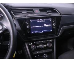 Volkswagen Touran 2,0 TDI LED Navi DPH 1.Maj - 23