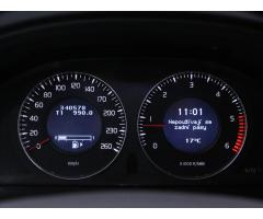 Volvo XC70 2,4 D5 AWD 136kW Klima Tažné - 18
