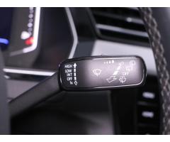 Volkswagen Passat 2,0 TDI DSG LED Virtual Panorama - 24
