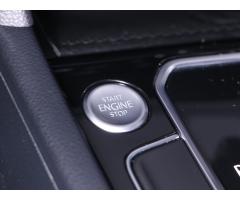 Volkswagen Passat 2,0 TDI DSG LED ACC DPH 1.Maj. - 28