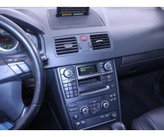 Volvo XC90 2,4 D5 4x4 Aut. Executive Tažné - 18