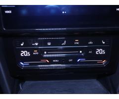 Volkswagen Passat 2,0 TDI Matrix Navi 1.Maj DPH - 22