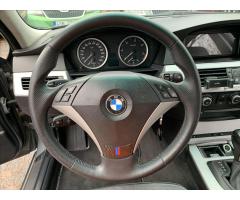 BMW Řada 5 3,0 530d Aut,SERVISKA - 10
