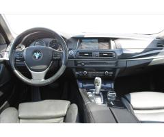 BMW Řada 5 520D 140kW PANORAMA - 11