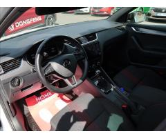 Škoda Octavia 2,0 TDi,110kW,Style,1majČR,DPH - 9
