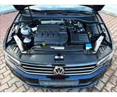 Volkswagen Passat 2,0 TDi 140kW DSG,DPH,94TKM! - 9