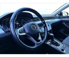 Volkswagen Passat 2,0 TDi 140kW DSG,DPH,94TKM! - 14