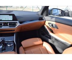 BMW Řada 3 2,0 320d 140KW MILD-HYBRID - 27