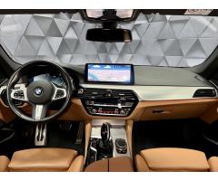 BMW Řada 5 530d xDrive M-PAKET, TAŽNÉ, HIFI, DRIVING ASSIST - 10