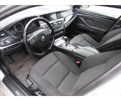 BMW Řada 5 3,0 525d - 9