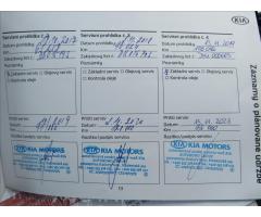 Kia Sorento 2,2 CRDi 4x4 7 míst Premium - 33