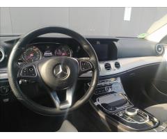 Mercedes-Benz Třídy E 2,0 Avangarde  E 220 d  4MATIC - 13